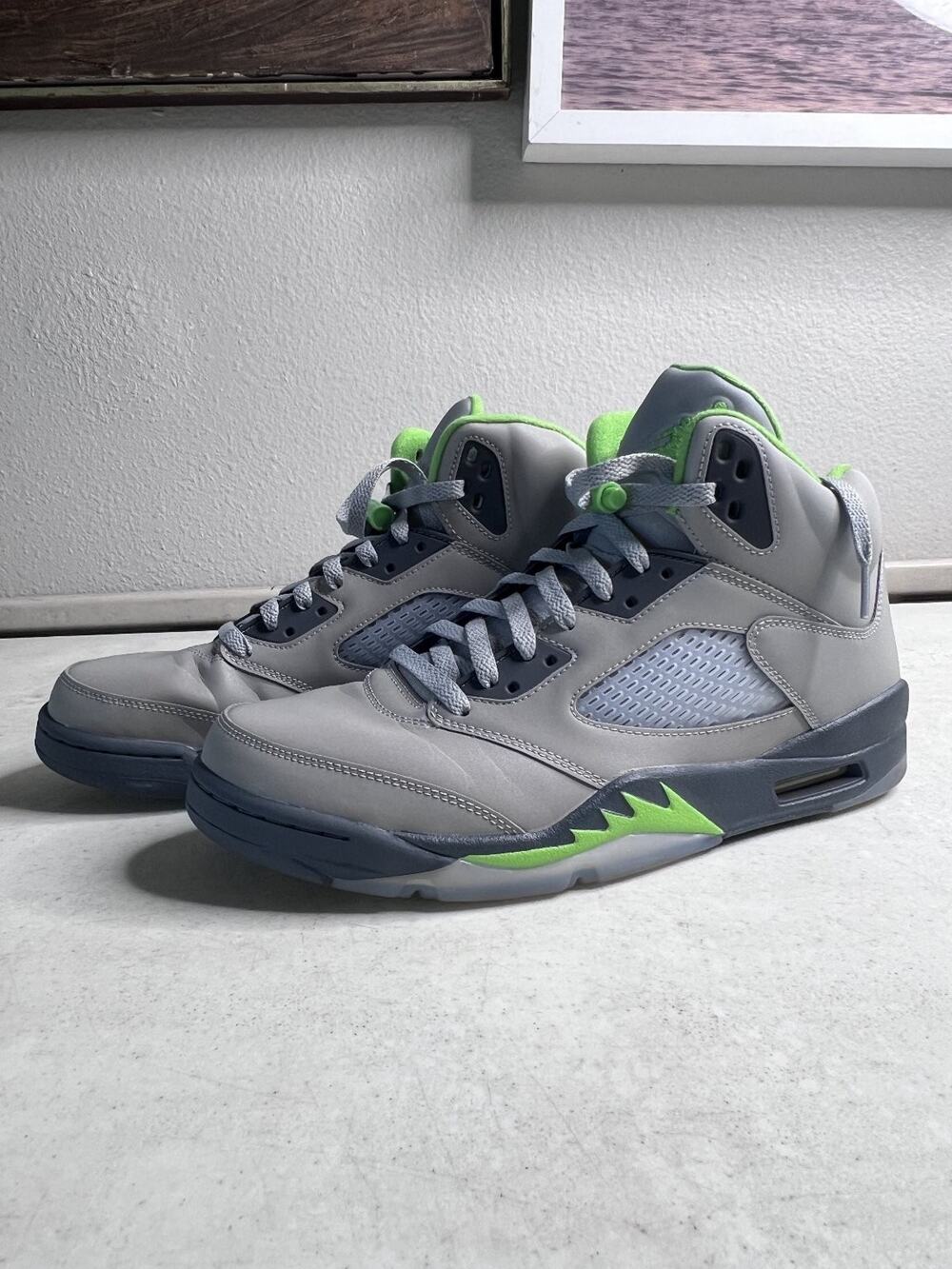 Jordan 5 Retro Men's 11.5 Grey Green Bean Flint Athletic Sneaker